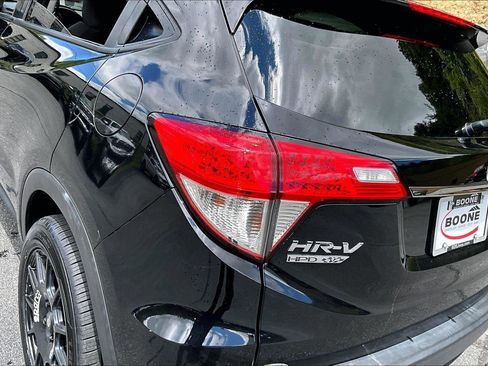 Used 2021 Honda HR-V EX image 30