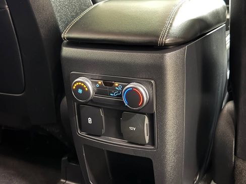 Used 2020 Ford Explorer XLT w/ Equipment Group 202A RWD image 38
