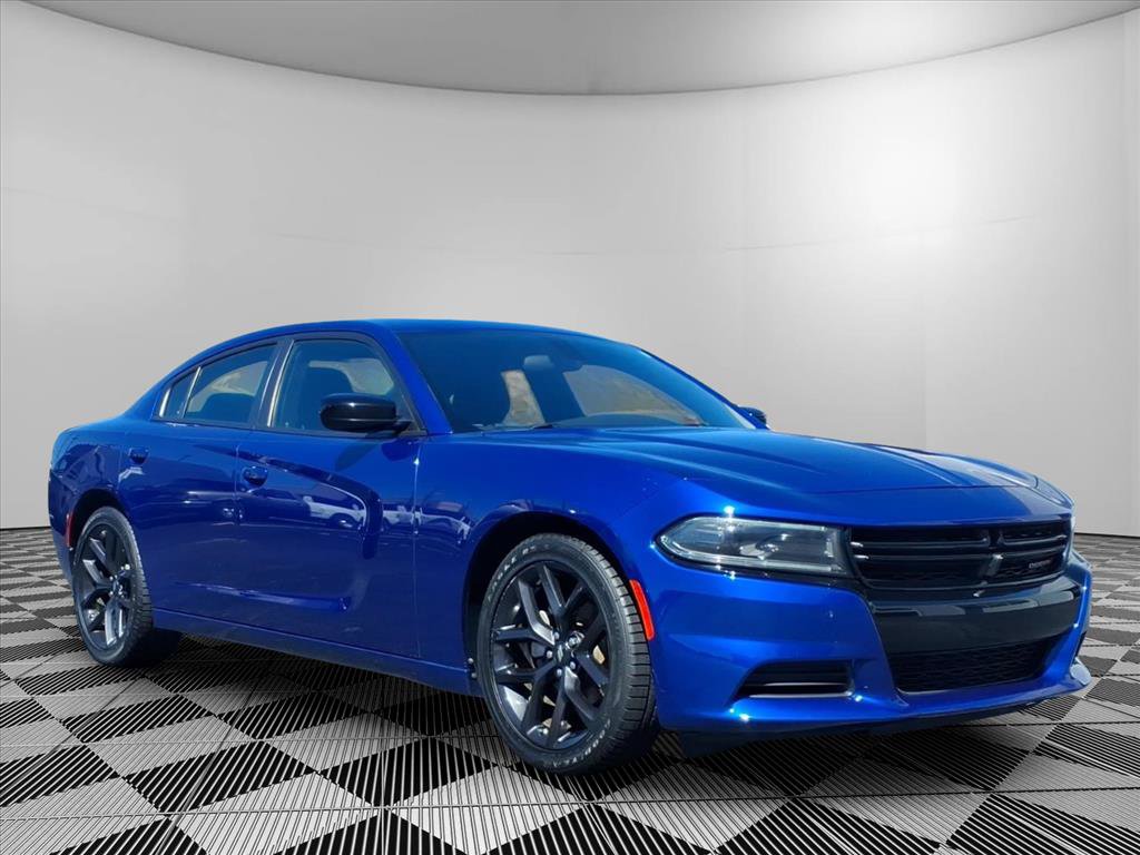 Used 2022 Dodge Charger SXT w/ Blacktop Package RWD image 1