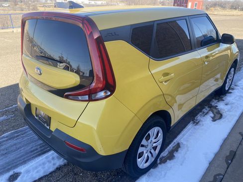 Used 2020 Kia Soul LX image 7