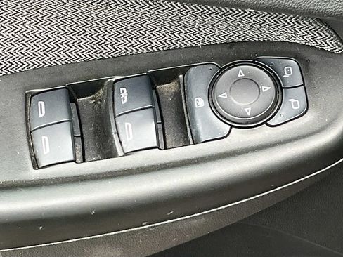 Used 2022 Chevrolet TrailBlazer LT w/ Convenience Package AWD/4WD image 17