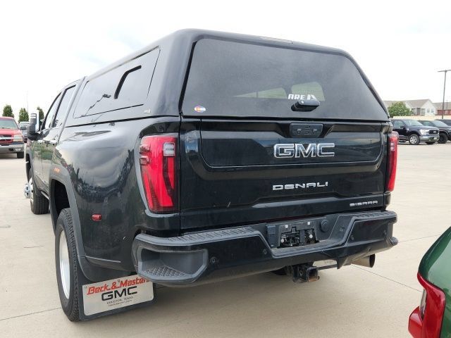 Used 2025 GMC Sierra 3500 Denali Ultimate AWD/4WD image 3