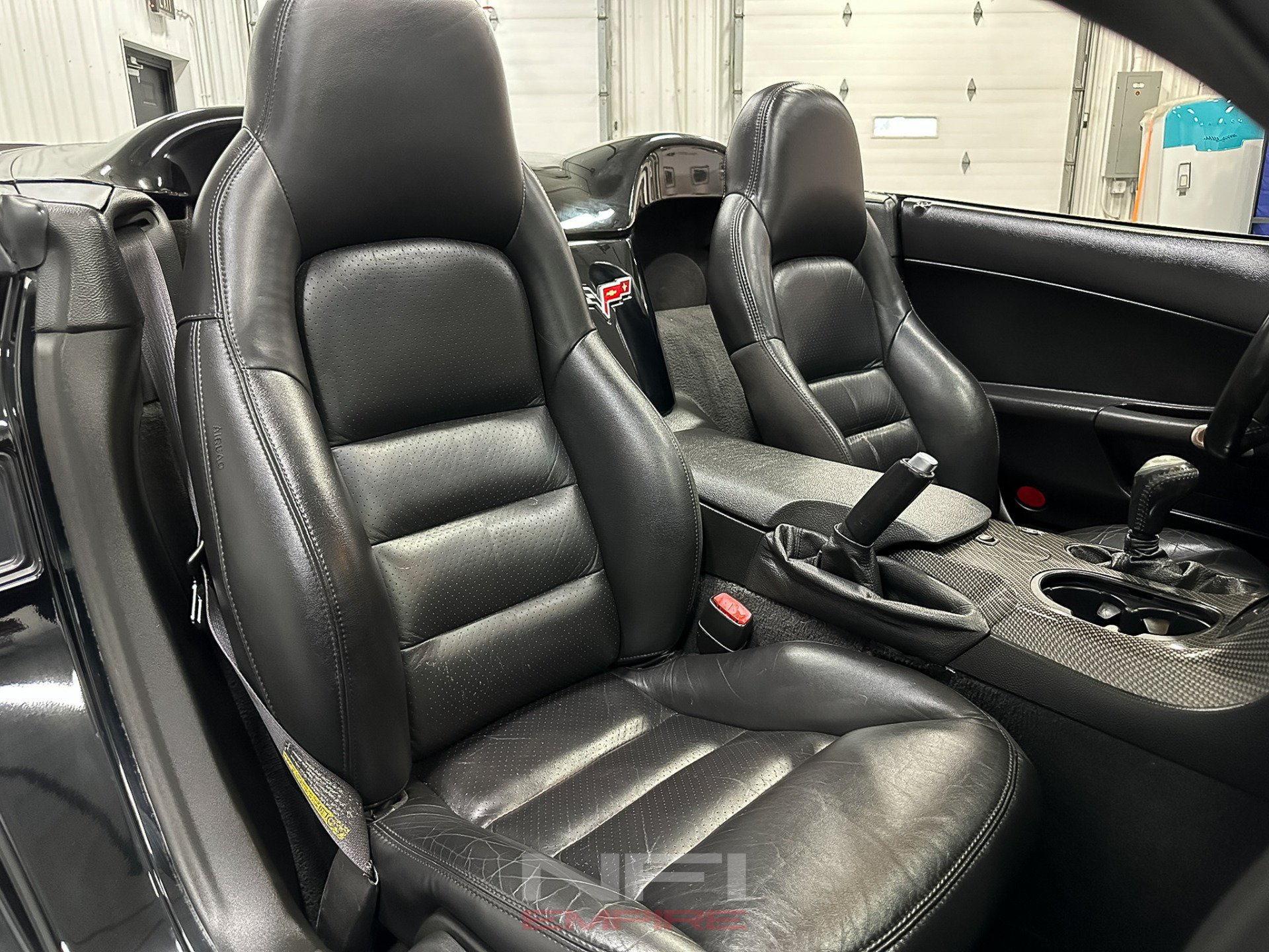 Used 2006 Chevrolet Corvette Coupe w/ Preferred Equipment Group RWD image 44