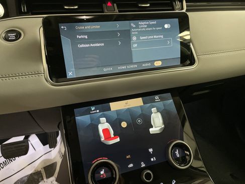 Used 2022 Land Rover Range Rover Evoque SE image 18