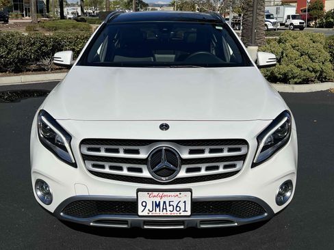 Used 2019 Mercedes-Benz GLA 250 4MATIC w/ Premium Package image 16