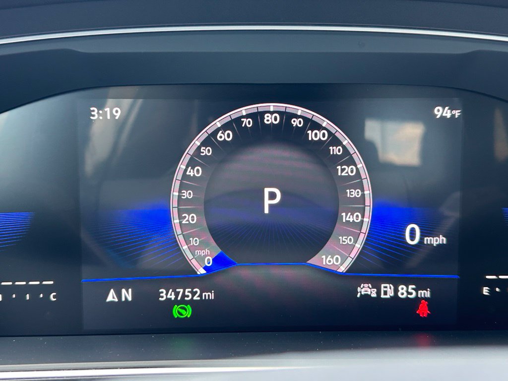 Certified 2023 Volkswagen Tiguan SE R-Line FWD image 26