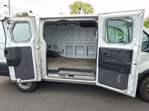 Used 2019 Ford Transit 250 130 Low Roof RWD image 12