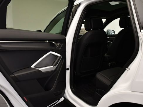 Used 2025 Audi Q3 2.0T Premium w/ Convenience Package image 43