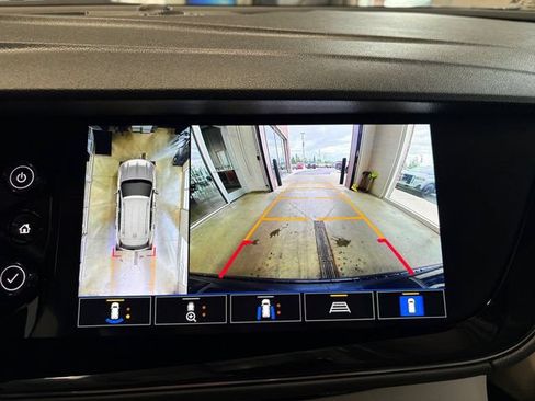 Used 2023 Buick Envision Avenir AWD/4WD image 25