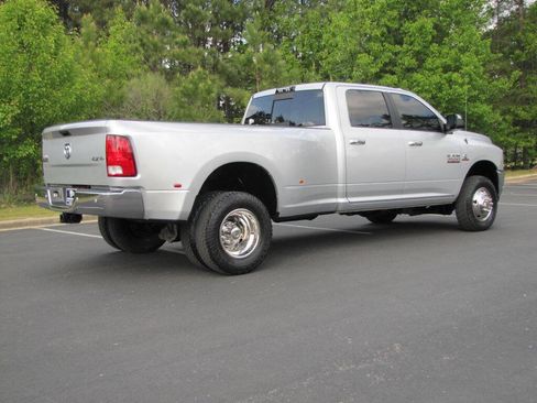 Used 2018 RAM 3500 Big Horn image 6