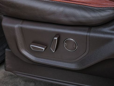 Used 2018 Ford F250 King Ranch w/ Chrome Package image 31