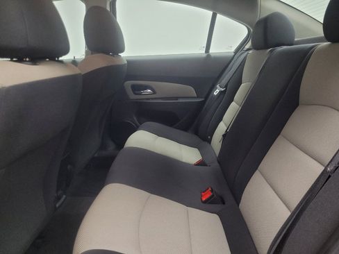 Used 2016 Chevrolet Cruze LS FWD image 18