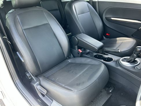 Used 2014 Volkswagen Beetle 1.8T FWD image 8