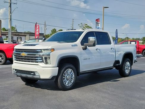 Certified 2021 Chevrolet Silverado 2500 High Country w/ Z71 Off-Road Package AWD/4WD image 3