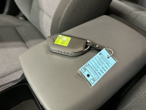 Used 2025 Kia K4 FWD image 12
