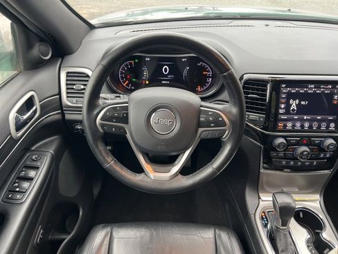 Used 2020 Jeep Grand Cherokee Limited image 24