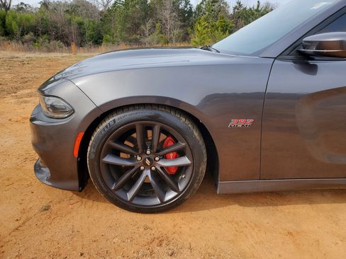 Used 2019 Dodge Charger Scat Pack w/ Plus Group image 16