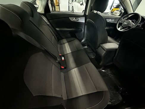 Used 2024 Kia Forte LXS image 17