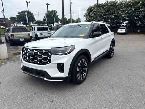 Used 2025 Ford Explorer Platinum w/ LUX Leather Package AWD/4WD image 7