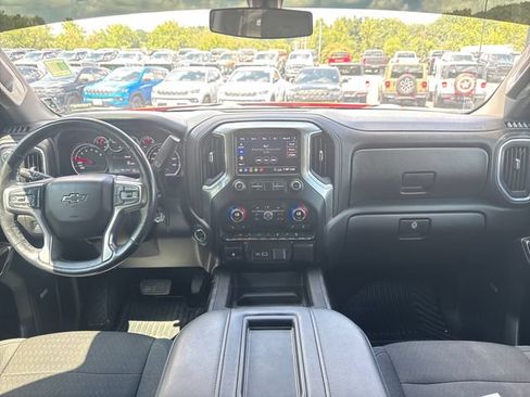 Used 2020 Chevrolet Silverado 1500 RST AWD/4WD image 30