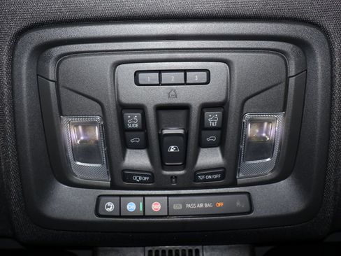 Used 2024 GMC Sierra 2500 AT4 w/ AT4 Premium Plus Package AWD/4WD image 34