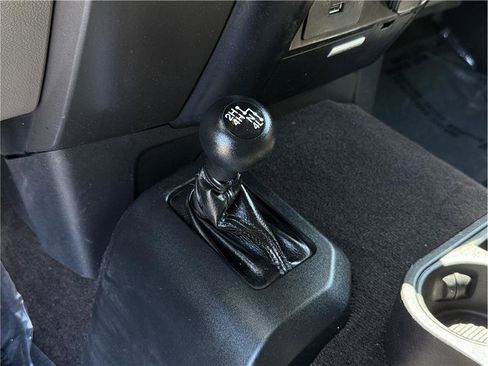 Used 2018 Ford F550 4x4 Crew Cab Super Duty image 14