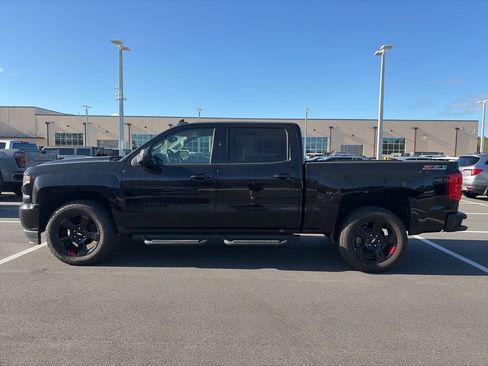 Used 2017 Chevrolet Silverado 1500 LTZ Z71 w/ Redline Edition image 4