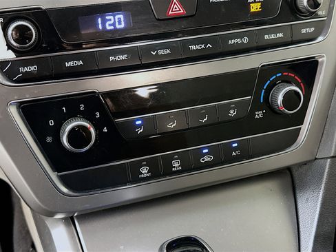 Used 2017 Hyundai Sonata SE w/ Cargo Package image 22