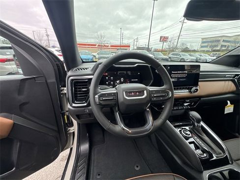 New 2026 GMC Canyon AT4 w/ Technology Plus Package image 12