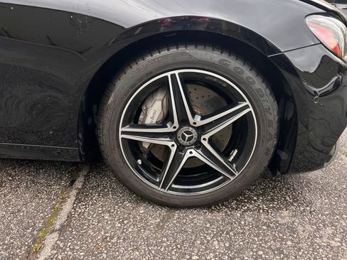 Used 2018 Mercedes-Benz E 300 E 300 image 40