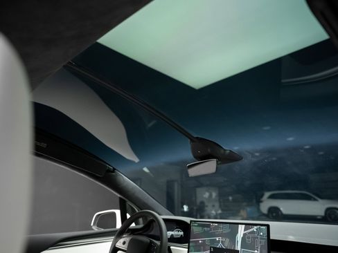 Used 2023 Tesla Model X Plaid image 68