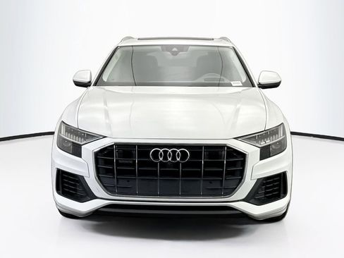 Used 2019 Audi Q8 Prestige w/ Luxury Package image 2