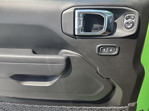 New 2025 Jeep Wrangler Sport S AWD/4WD image 17