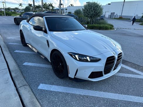 Used 2025 BMW M4 xDrive Competition AWD/4WD image 7