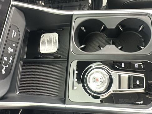 New 2026 Kia Carnival EX image 31