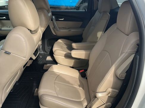 Used 2012 GMC Acadia SLT image 13