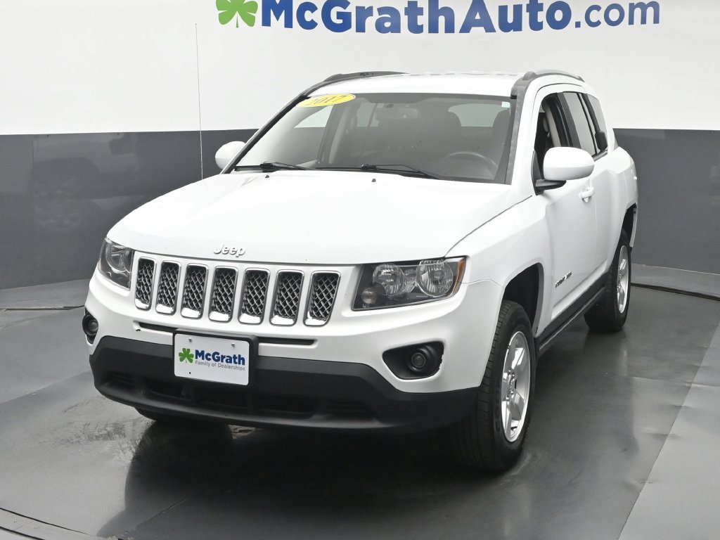 Used 2017 Jeep Compass Latitude FWD image 20