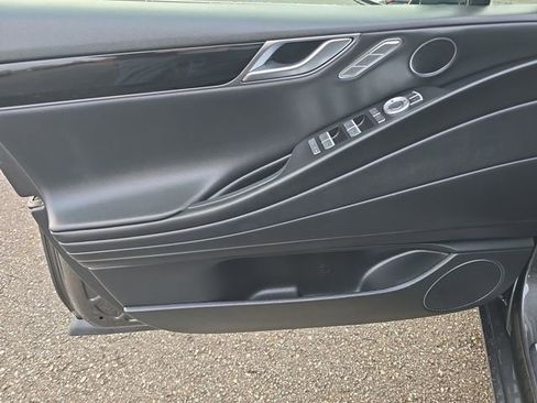 Used 2023 Genesis G80 2.5T image 25