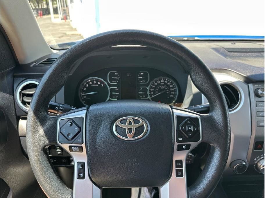 Used 2018 Toyota Tundra SR5 w/ TRD Off Road Package AWD/4WD image 22