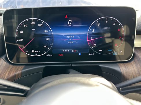 Certified 2025 Mercedes-Benz C 300 4MATIC Sedan image 17