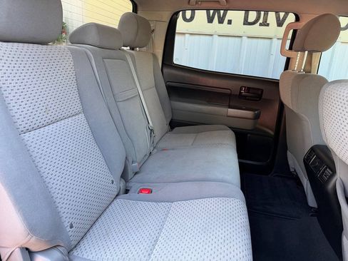 Used 2013 Toyota Tundra 2WD CrewMax w/ SR5 Pkg image 31