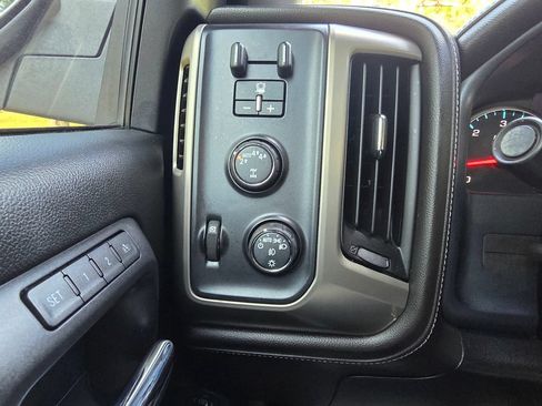 Used 2018 GMC Sierra 1500 Denali AWD/4WD image 35