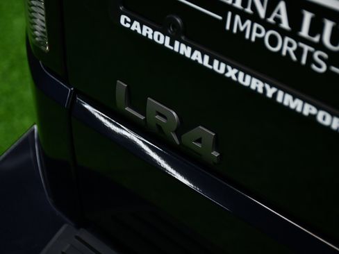 Used 2016 Land Rover LR4 HSE image 10