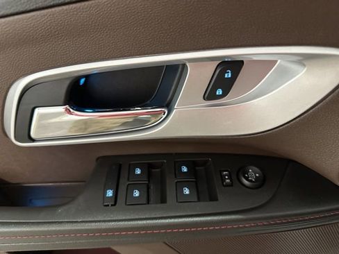 Used 2015 Chevrolet Equinox LTZ image 11