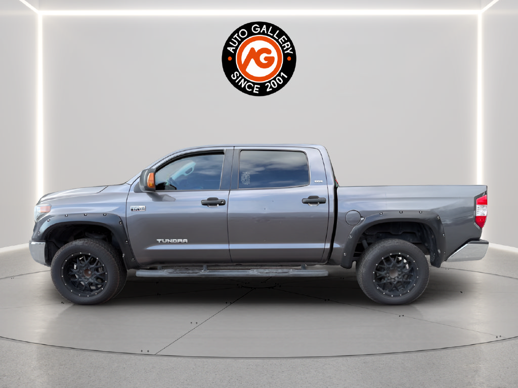 Used 2021 Toyota Tundra SR5 w/ SR5 Leather Package RWD image 4