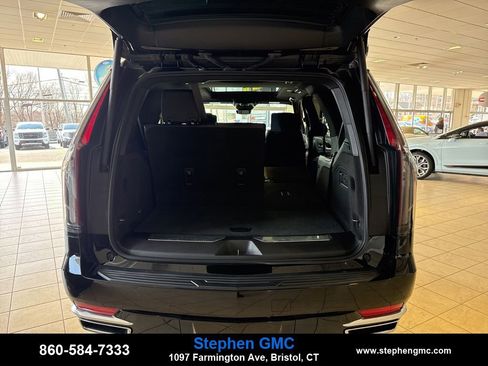 Certified 2023 Cadillac Escalade Premium Luxury image 33