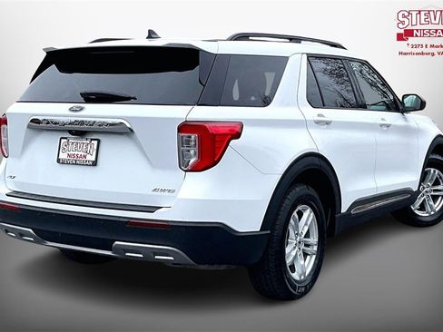Used 2023 Ford Explorer XLT w/ Equipment Group 202A image 6
