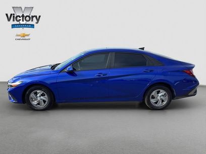 Used 2025 Hyundai Elantra SE