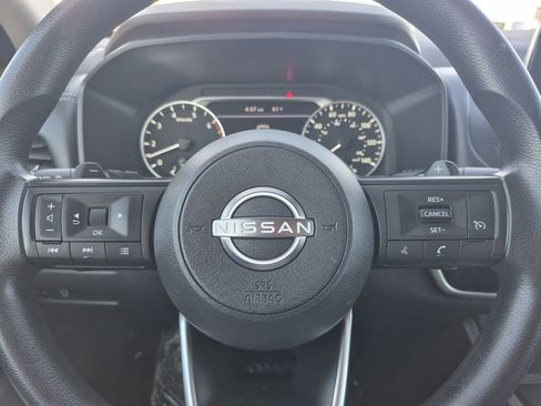 Used 2023 Nissan Rogue S image 19