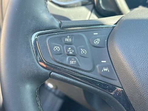 Used 2024 Chevrolet Equinox Premier AWD/4WD image 44